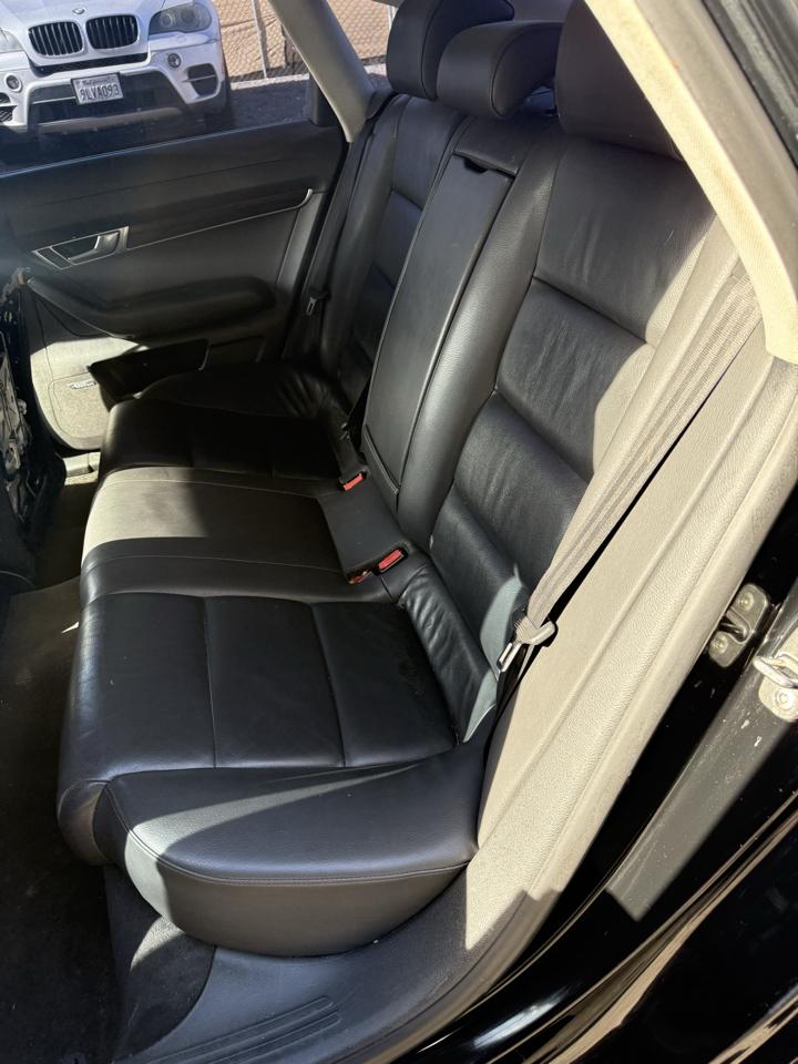 Audi A6 4dr Sdn quattro 4.2L Prestige 2010