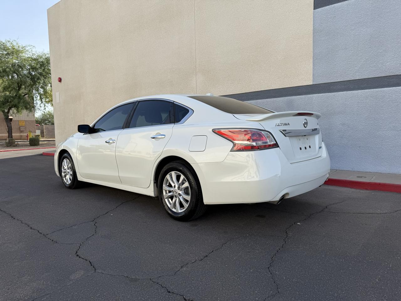 Nissan Altima 4dr Sdn I4 2.5 S 2014