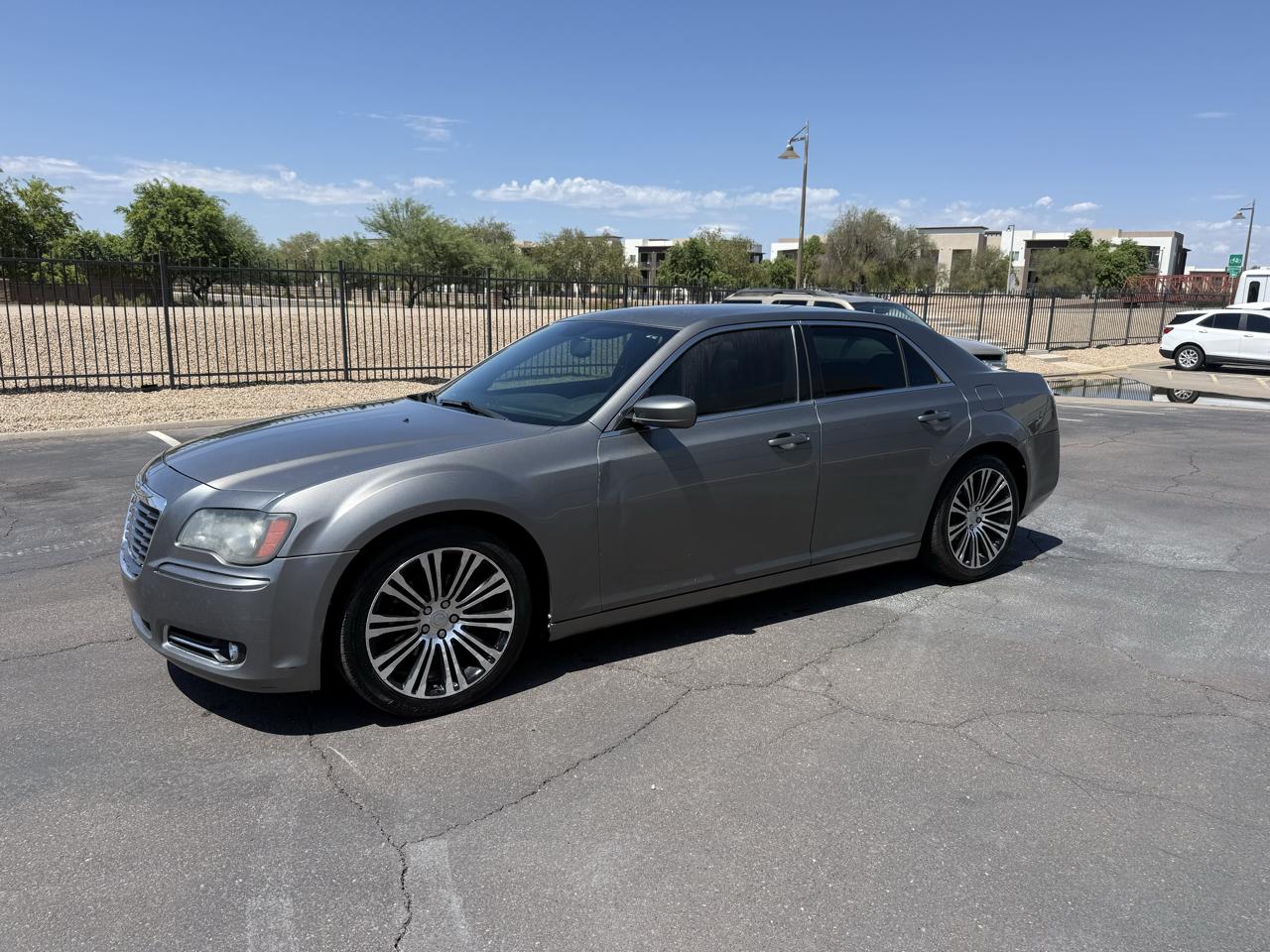 Chrysler 300 4dr Sdn V6 300S RWD 2012