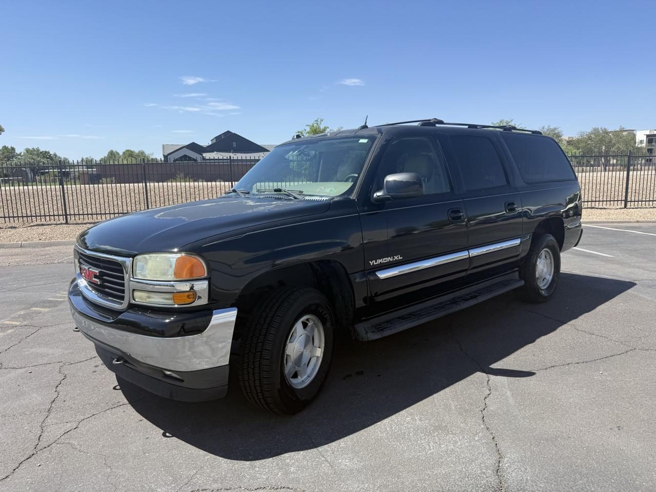 GMC Yukon XL 4dr 1500 4WD SLT 2005