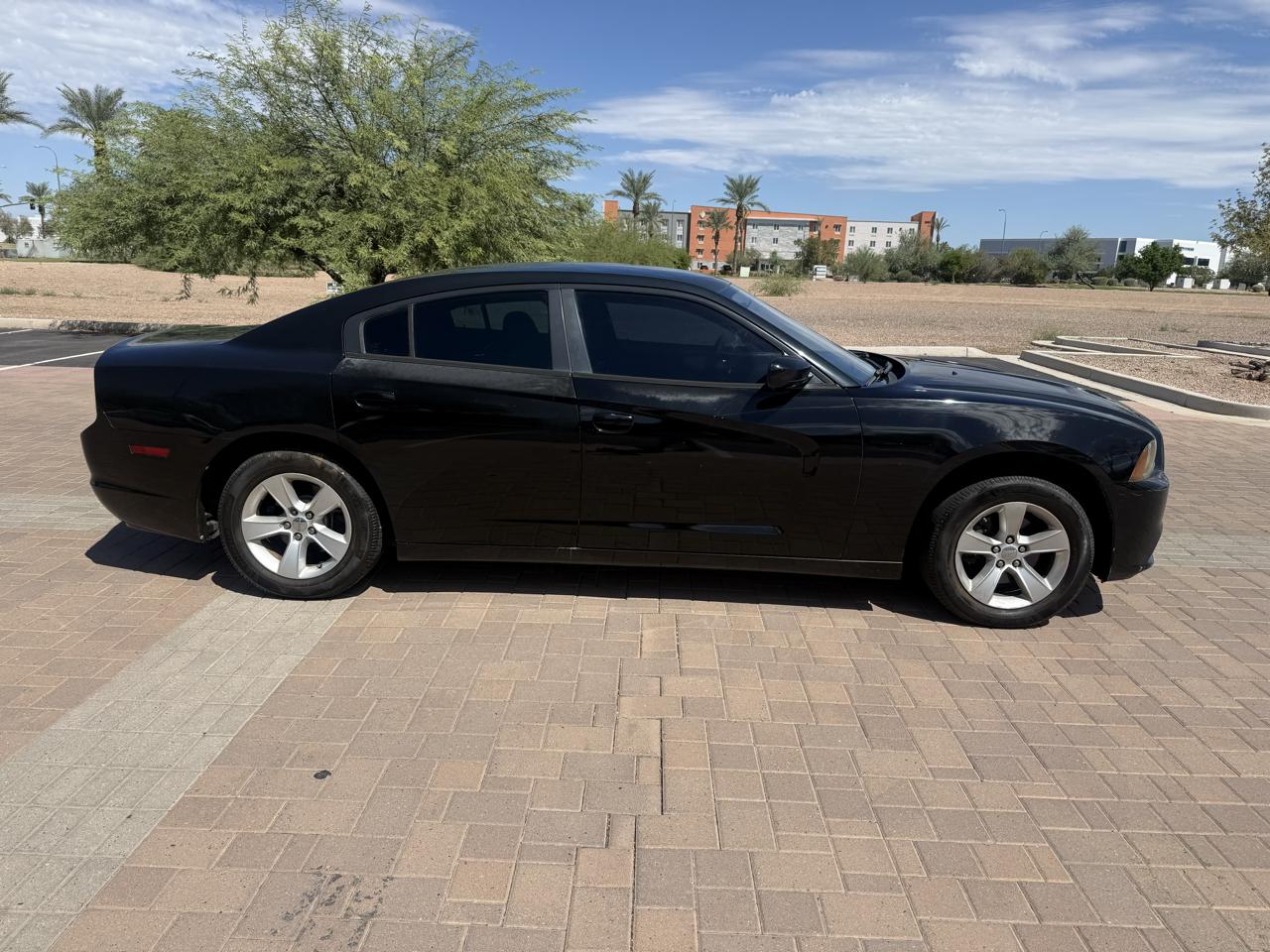 Dodge Charger 4dr Sdn SE RWD 2014