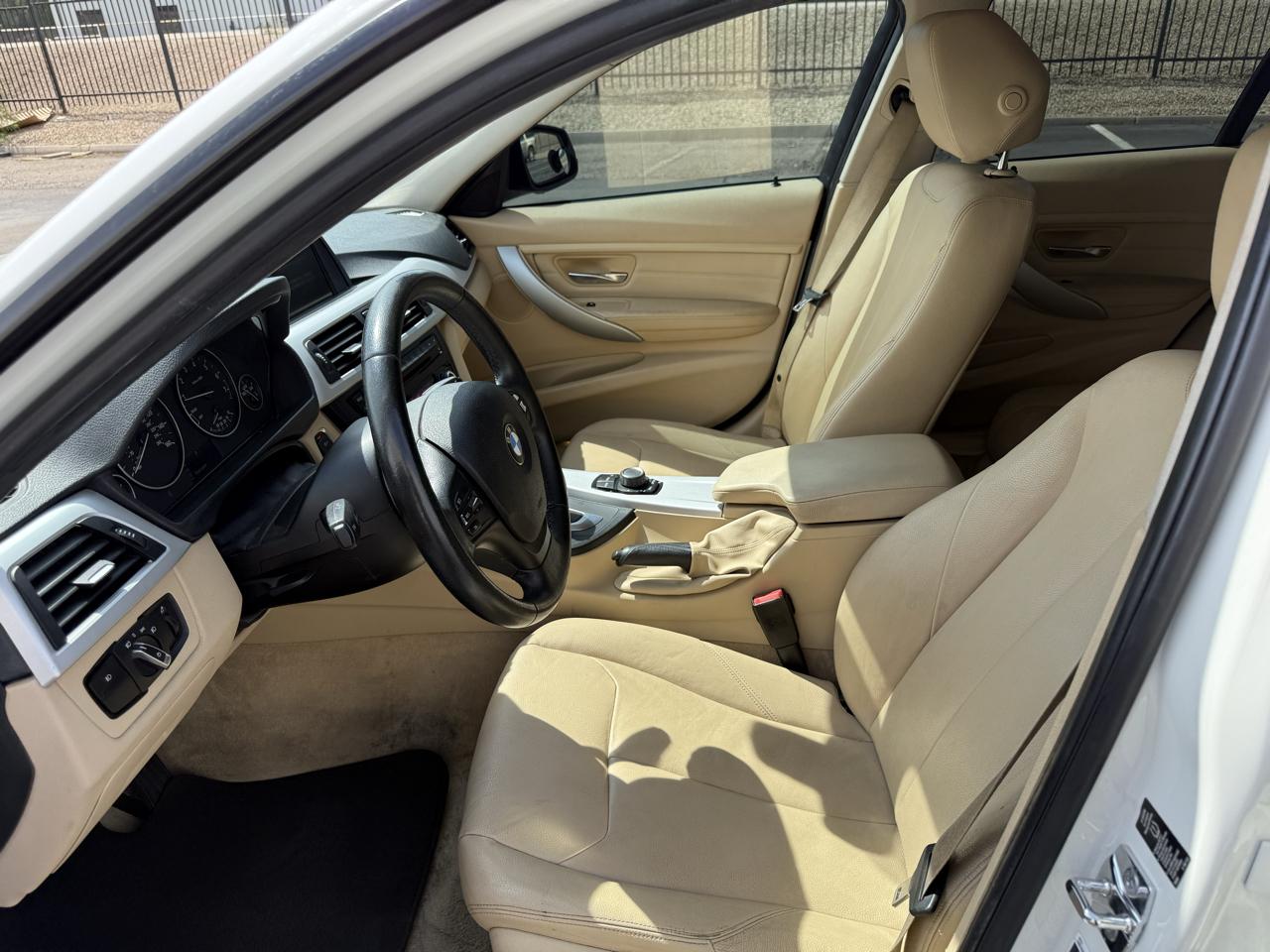 BMW 3 Series 4dr Sdn 328i RWD SULEV 2012