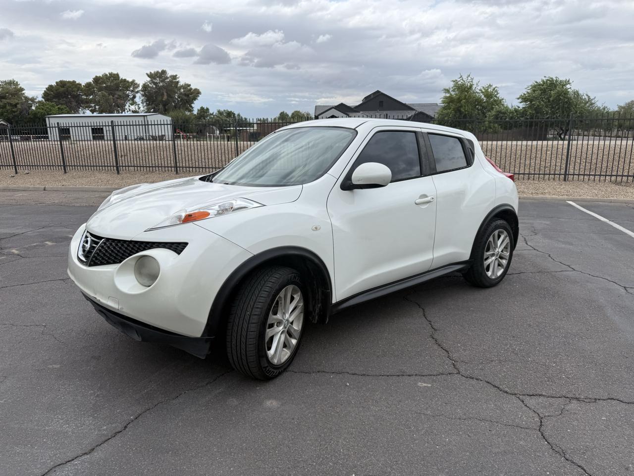 Nissan Juke 5dr Wgn CVT S AWD 2014