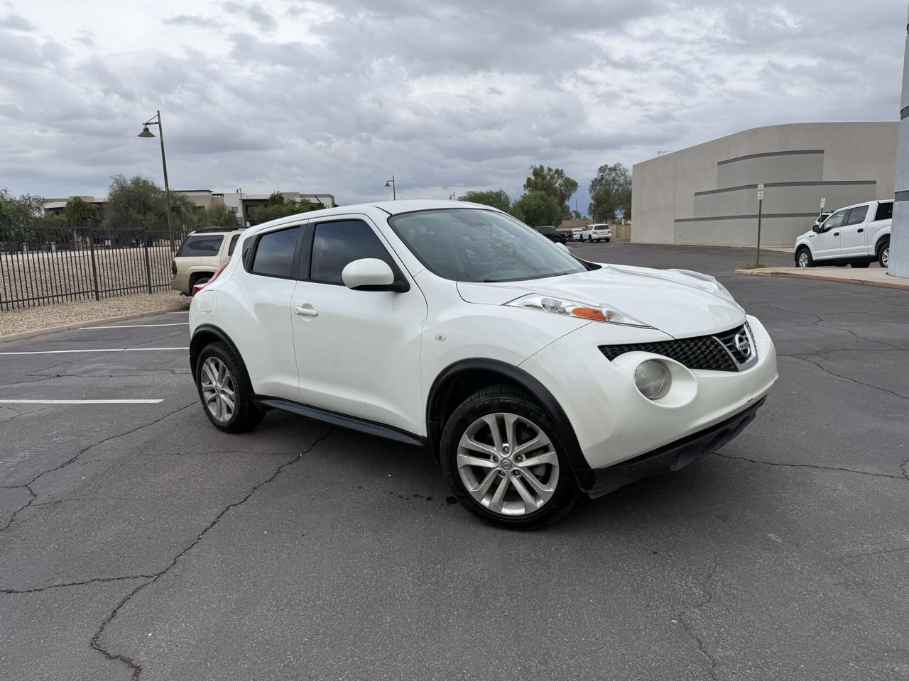 Nissan Juke 5dr Wgn CVT S AWD 2014
