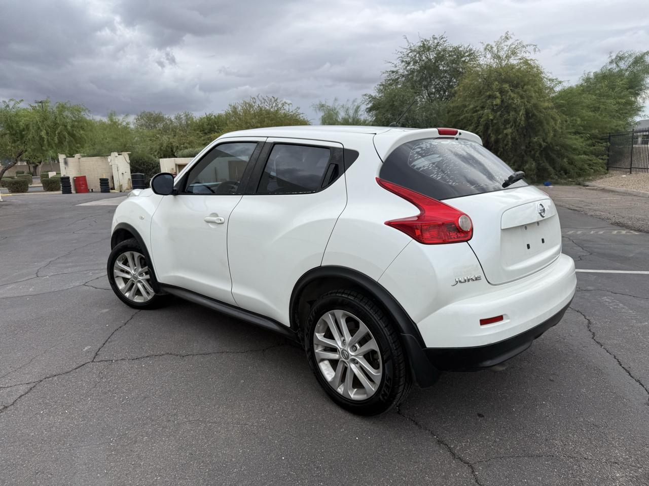 Nissan Juke 5dr Wgn CVT S AWD 2014