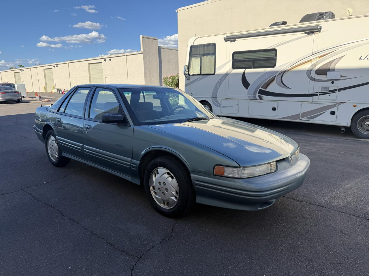 Oldsmobile Cutlass Supreme 4dr Sedan Series II - R7C 1995