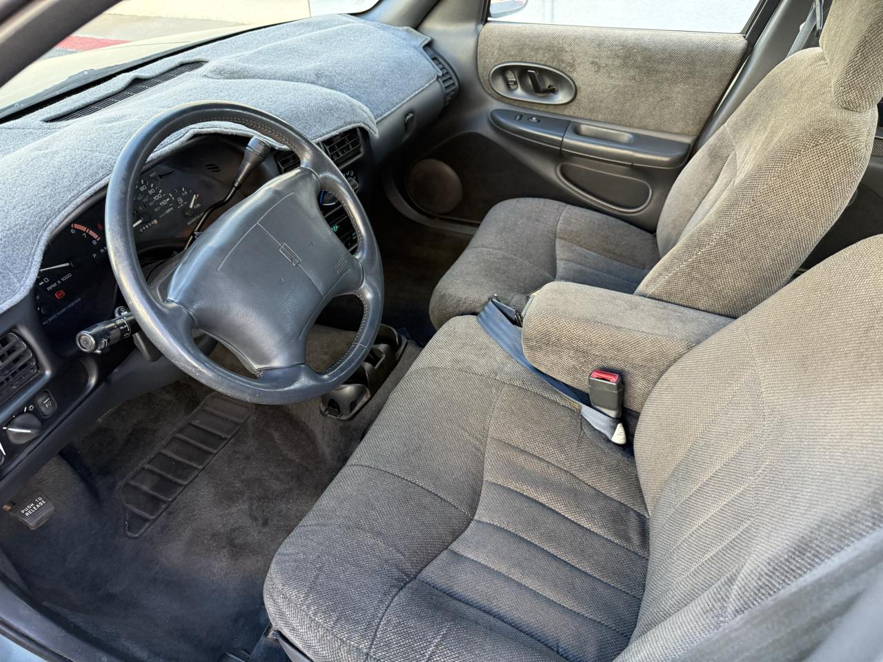 Oldsmobile Cutlass Supreme 4dr Sedan Series II - R7C 1995