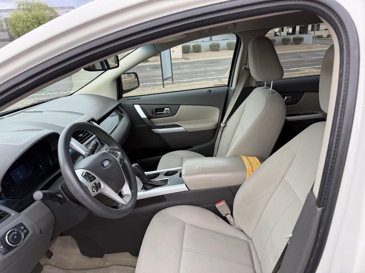 Ford Edge 4dr SE FWD 2011