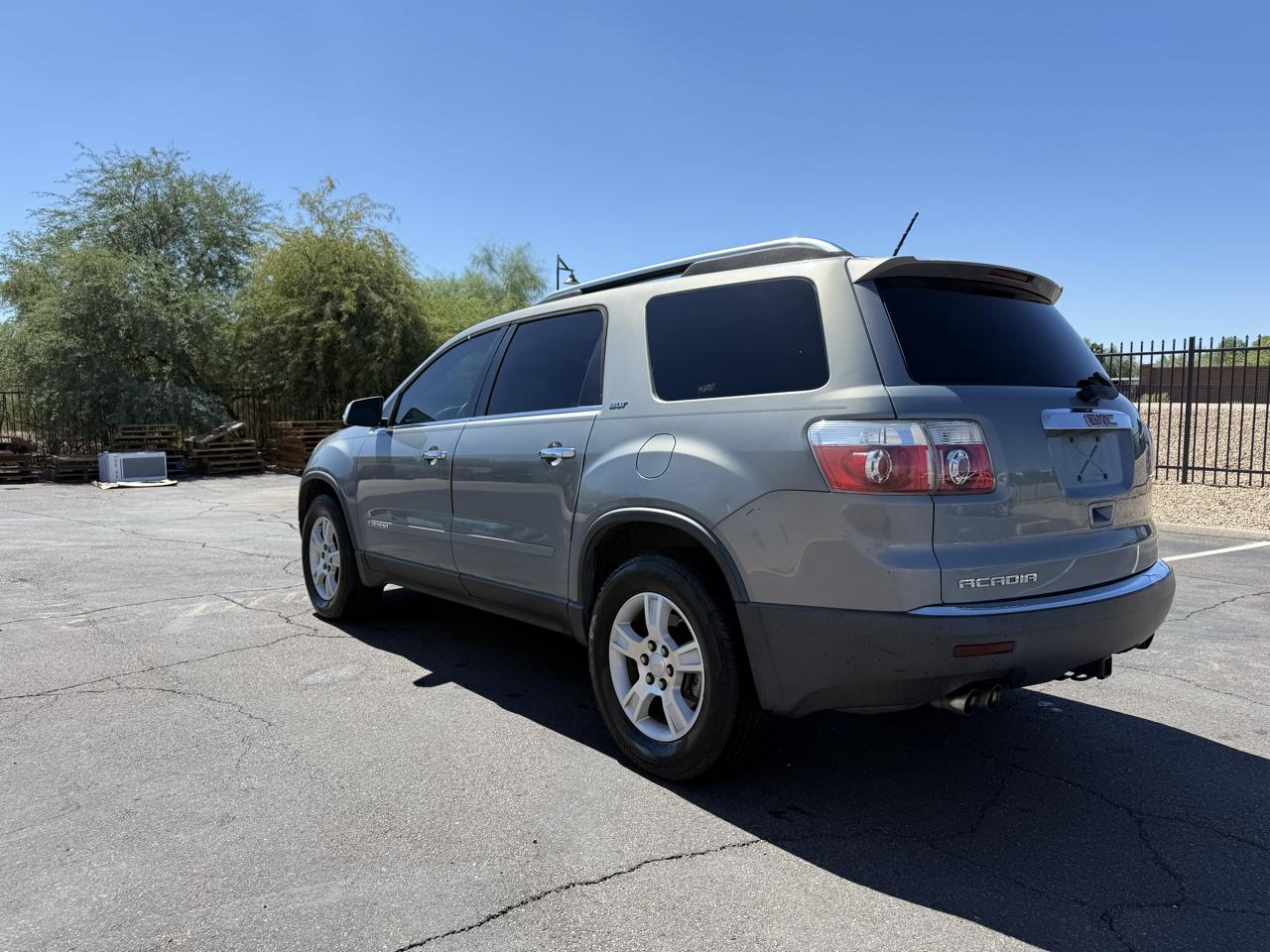GMC Acadia FWD 4dr SLT1 2008