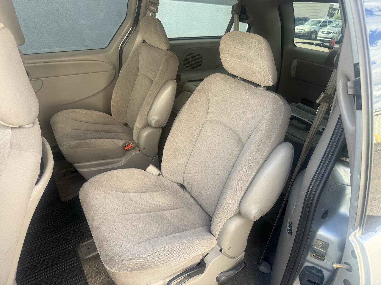 Dodge Caravan 4dr Grand EX 119" WB 2003