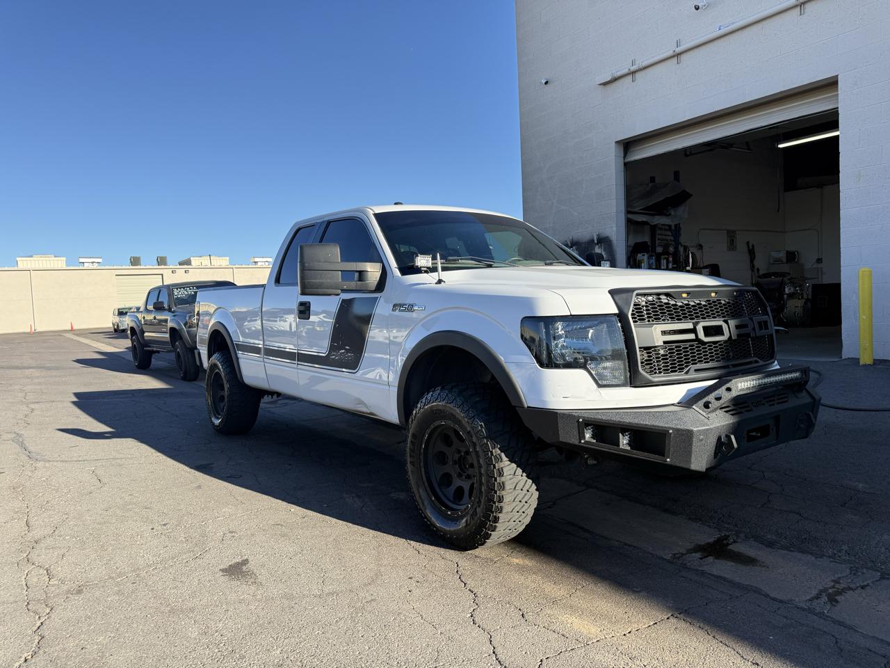 Ford F-150 2WD SuperCab 145" Lariat 2013