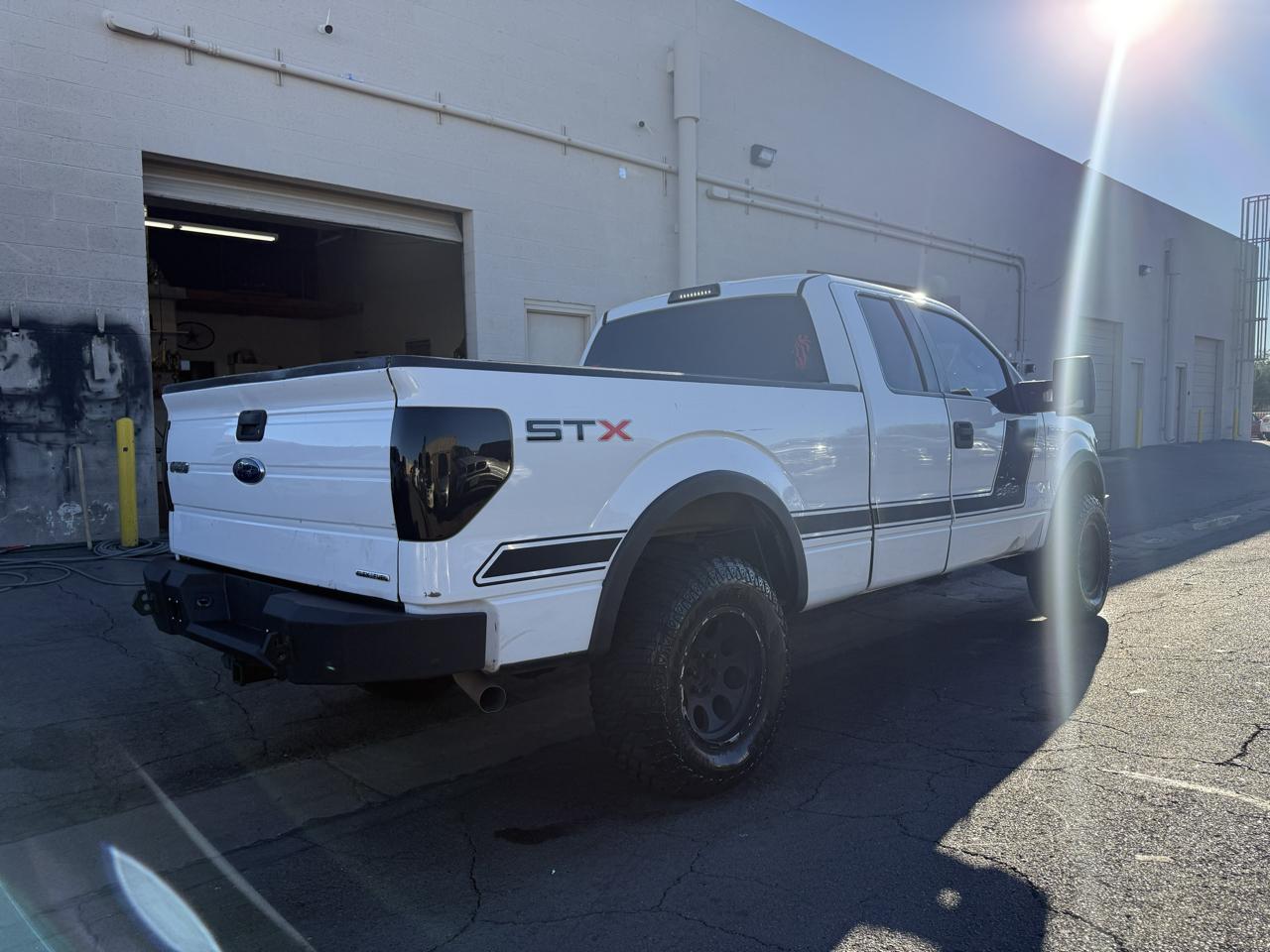 Ford F-150 2WD SuperCab 145" Lariat 2013