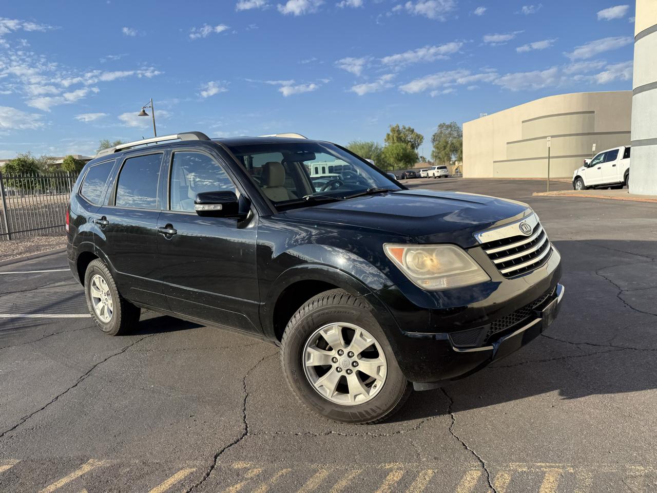 Kia Borrego 4WD 4dr V6 LX 2009