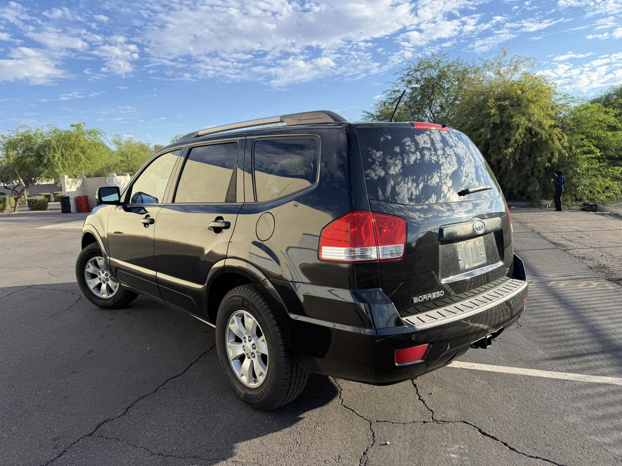 Kia Borrego 4WD 4dr V6 LX 2009