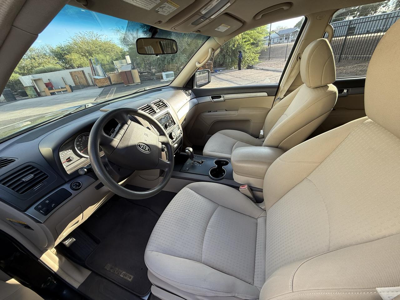 Kia Borrego 4WD 4dr V6 LX 2009