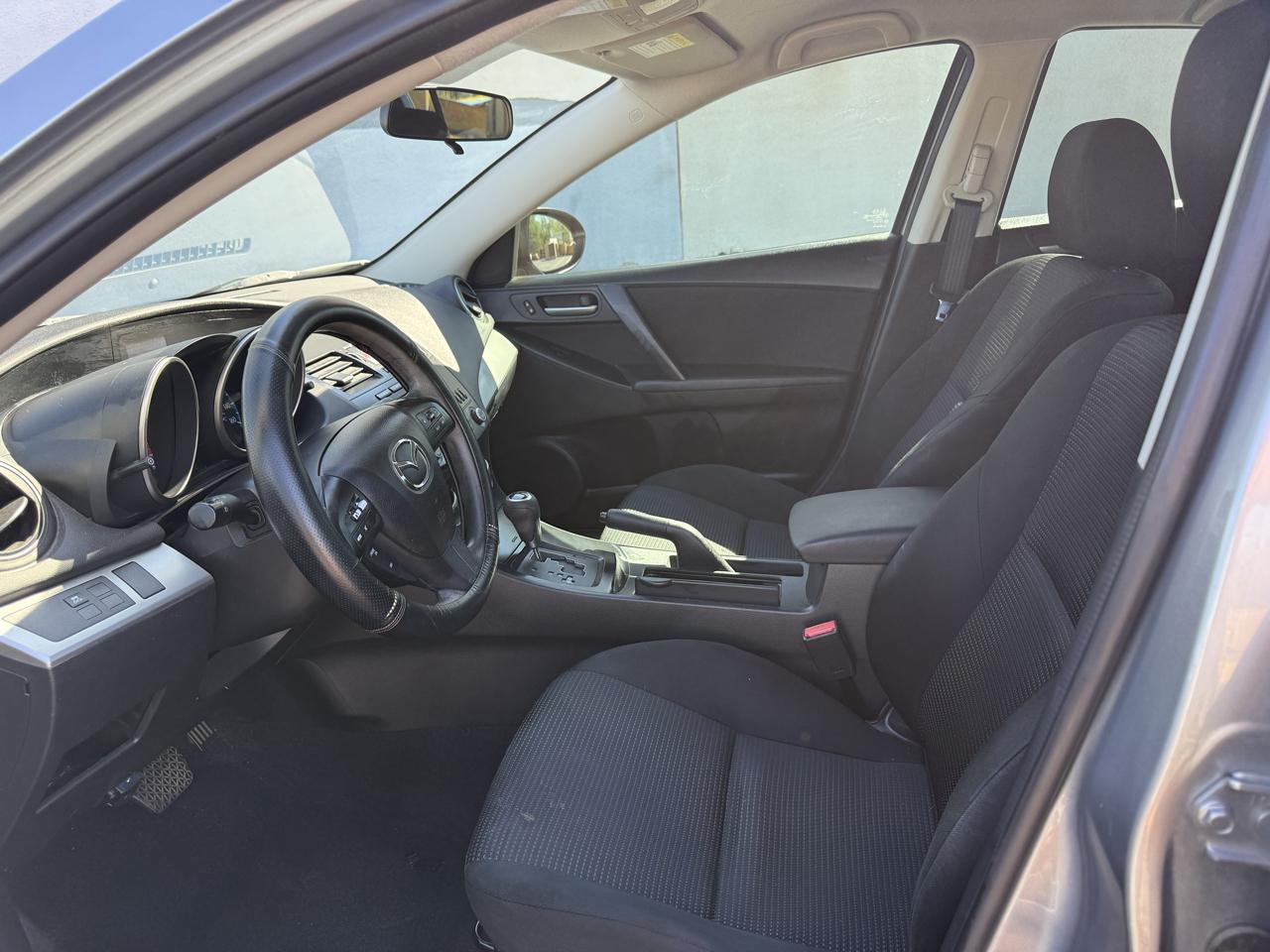 Mazda MAZDA3 4dr Sdn Auto i Sport 2013
