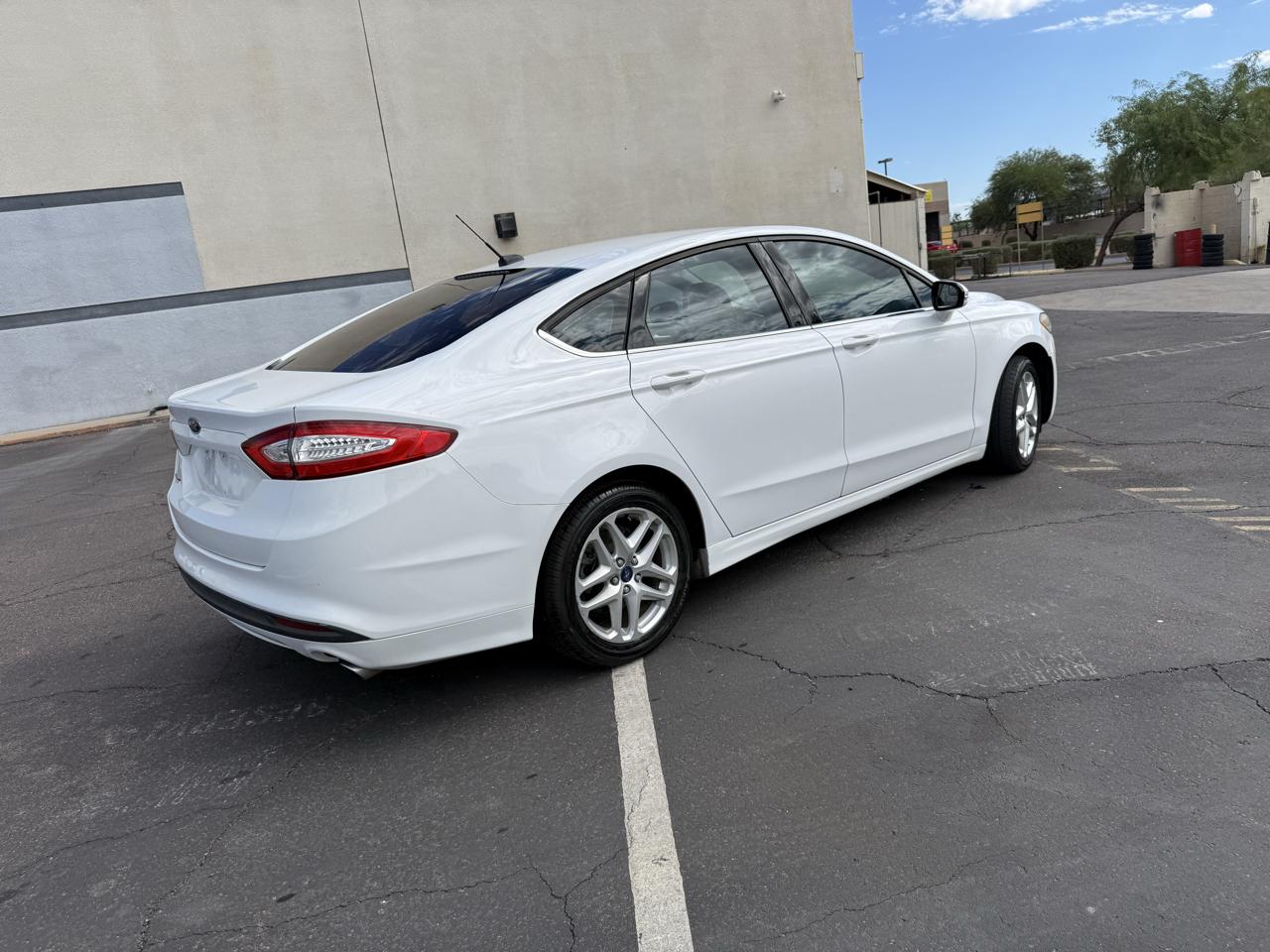 Ford Fusion 4dr Sdn SE FWD 2014