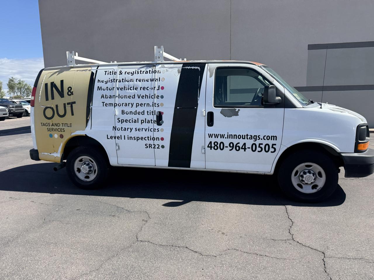 Chevrolet Express Cargo Van RWD 2500 135" 2008