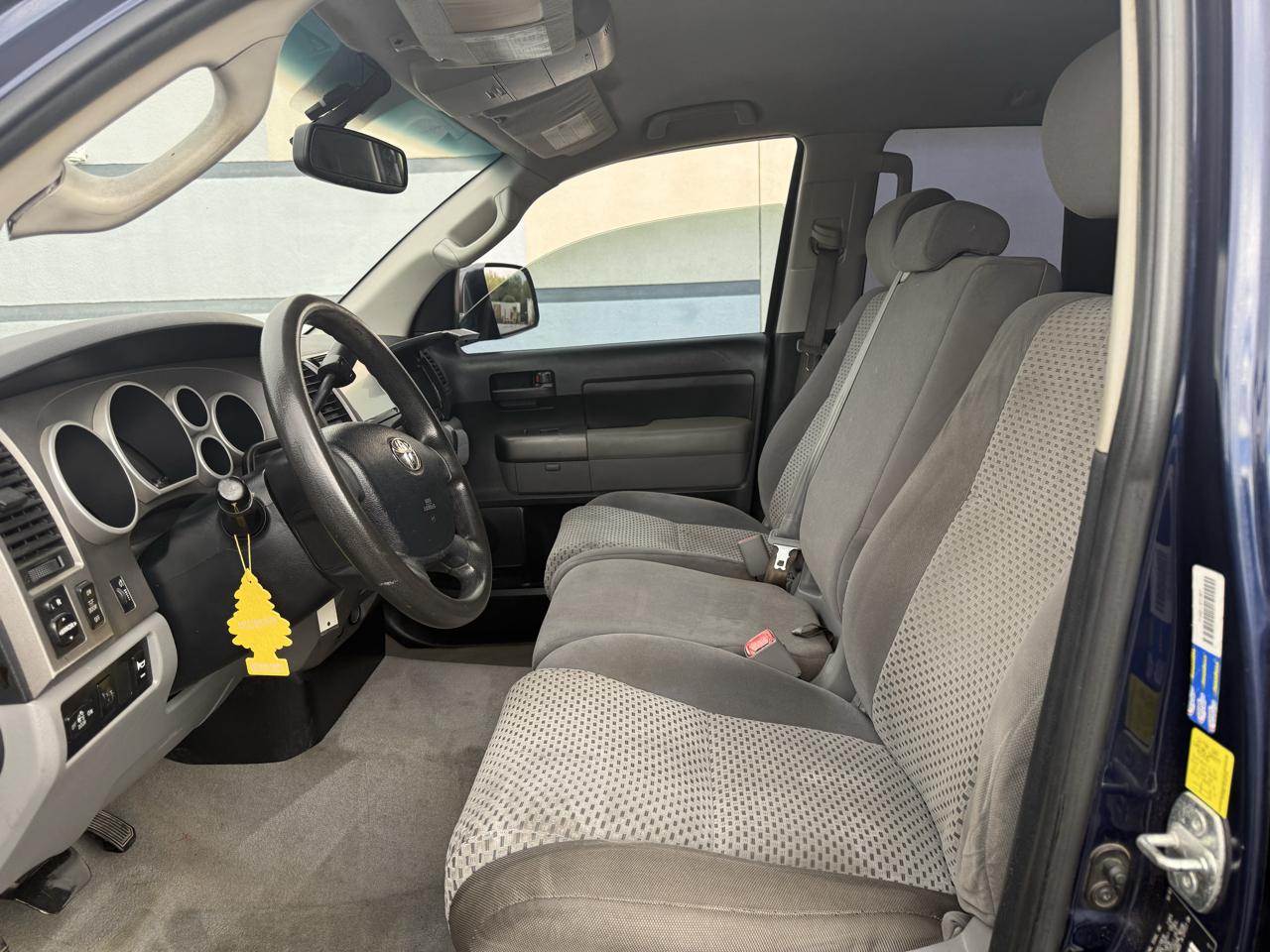 Toyota Tundra 2WD Truck Dbl 4.6L V8 6-Spd AT (Natl) 2011