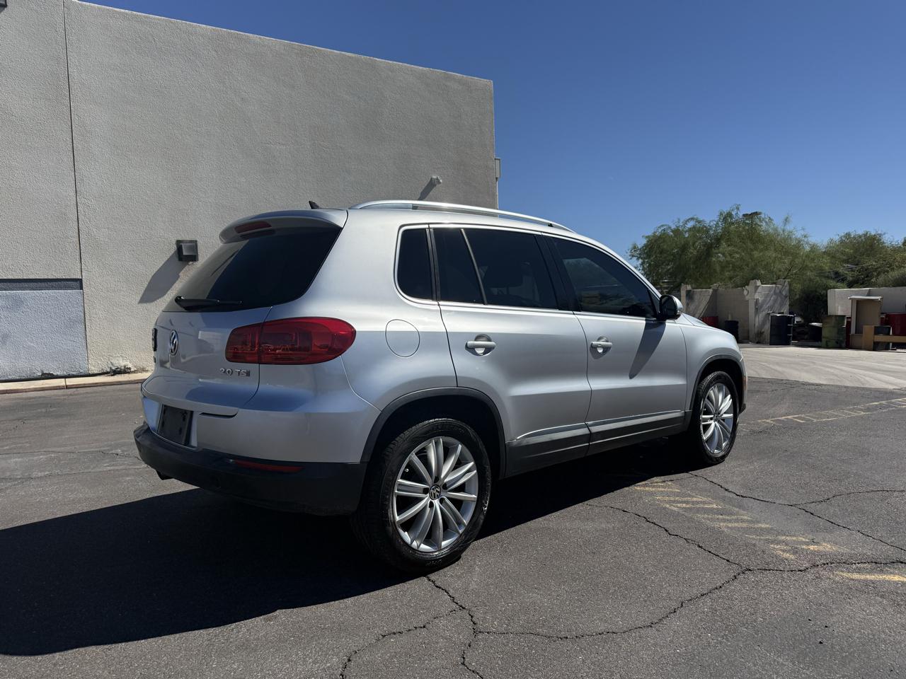 Volkswagen Tiguan 2WD 4dr Auto R-Line 2014