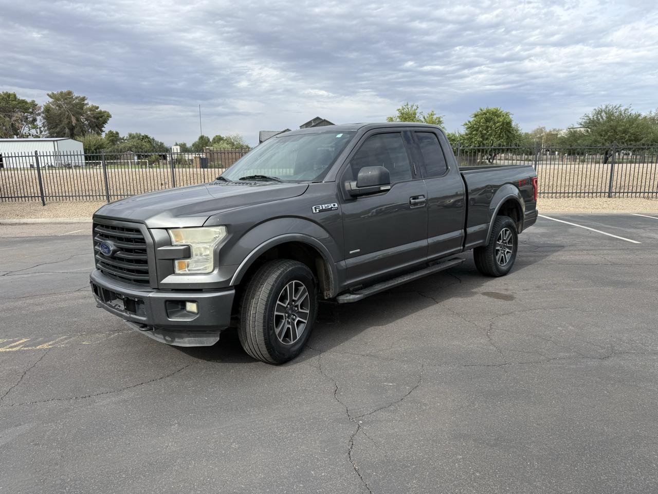 Ford F-150 4WD SuperCab 145" Lariat 2015