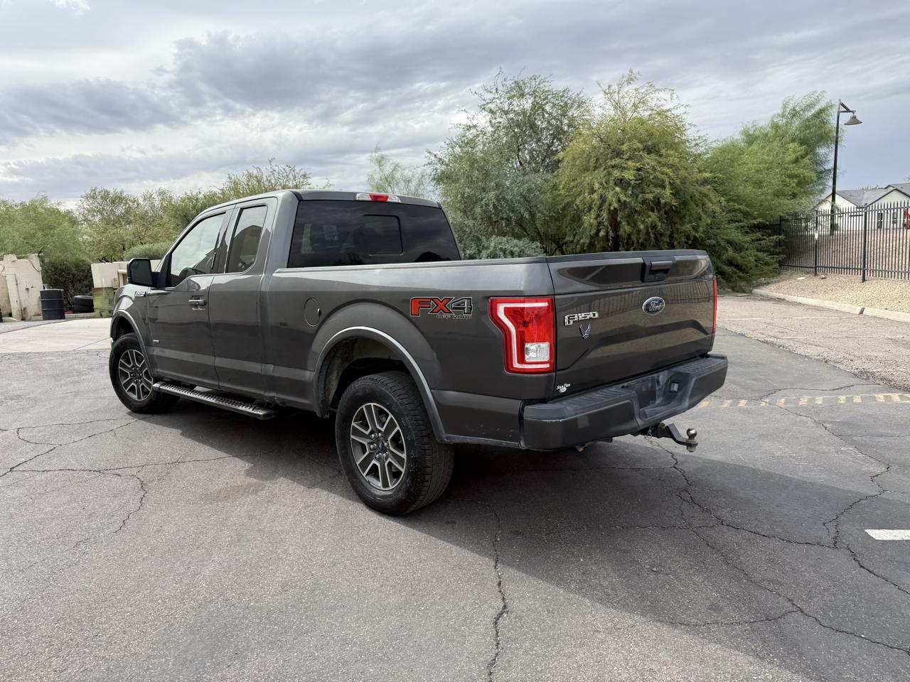 Ford F-150 4WD SuperCab 145" Lariat 2015
