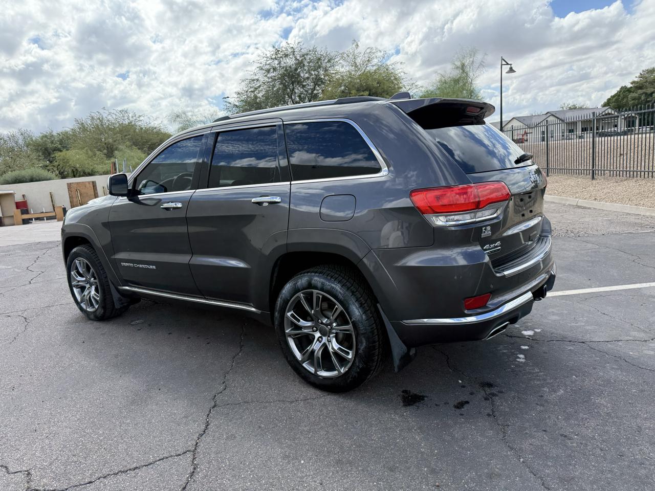 Jeep Grand Cherokee 4WD 4dr Summit 2014