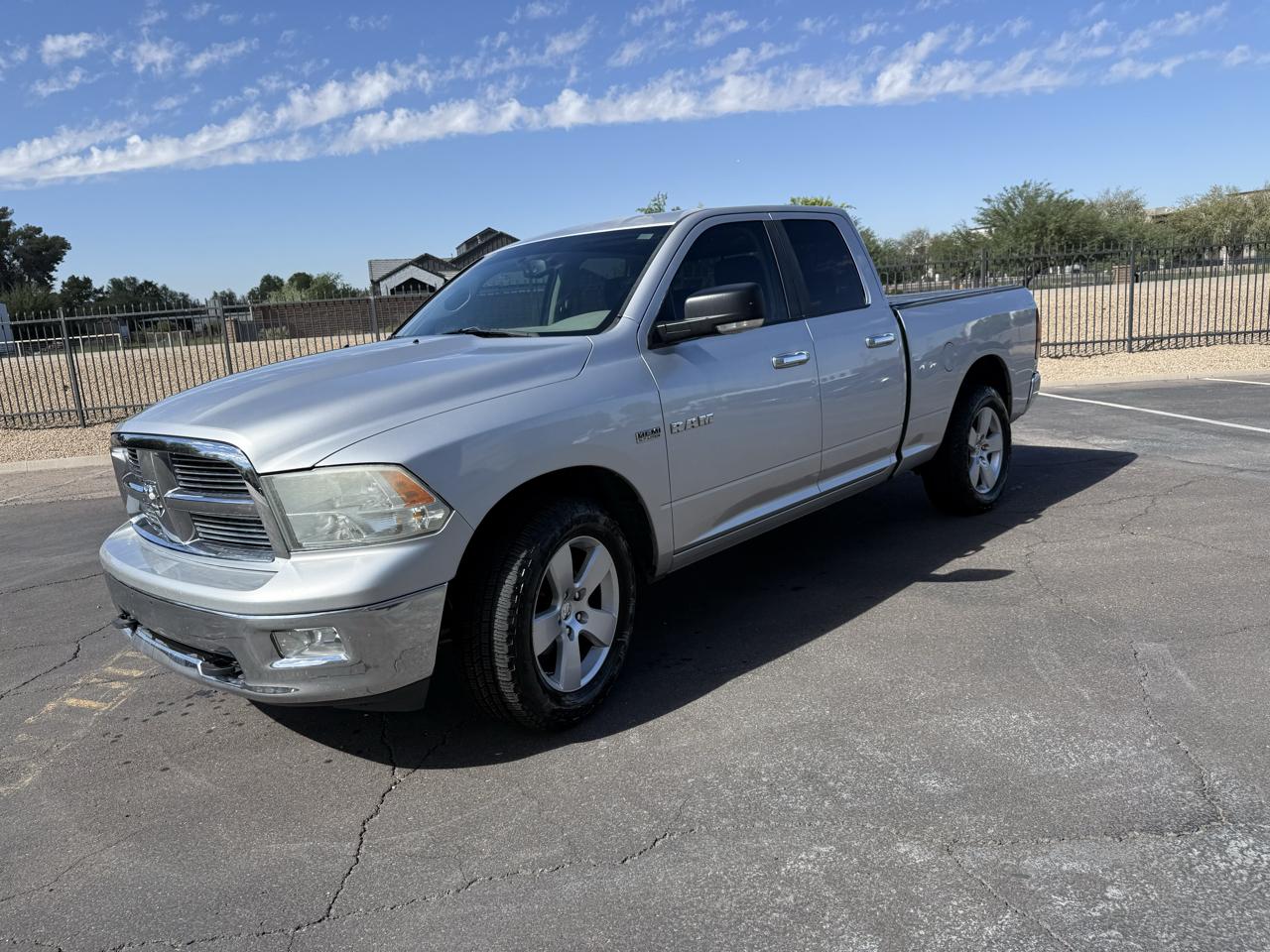 Dodge Ram 1500 4WD Quad Cab 140.5" SLT 2010
