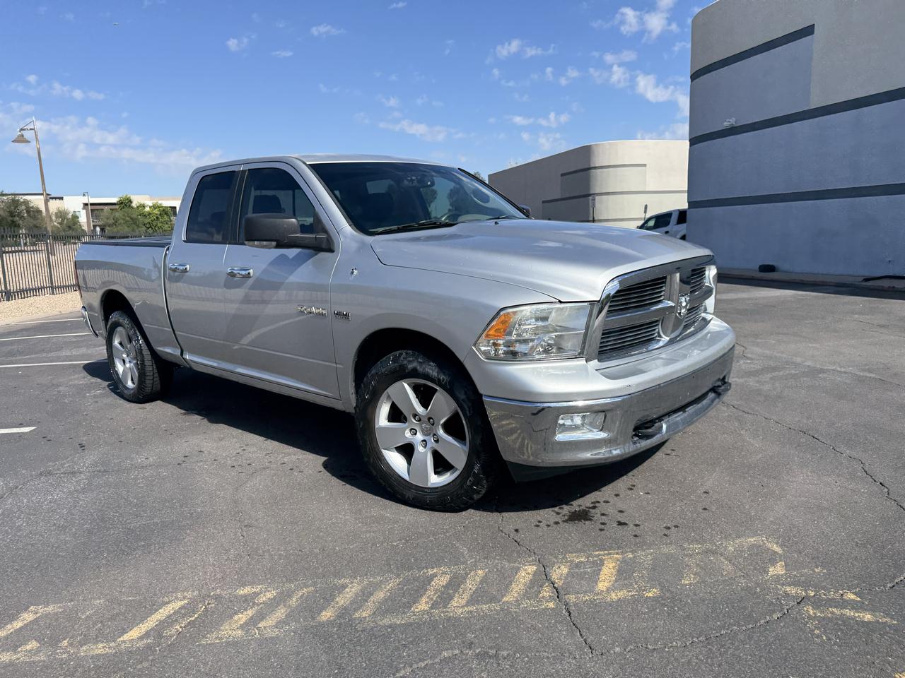 Dodge Ram 1500 4WD Quad Cab 140.5" SLT 2010