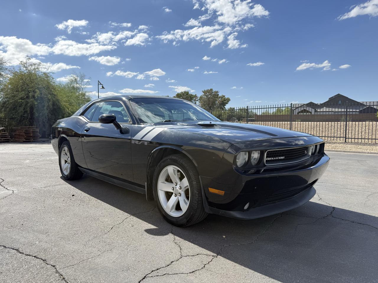 Dodge Challenger 2dr Cpe R/T 2011