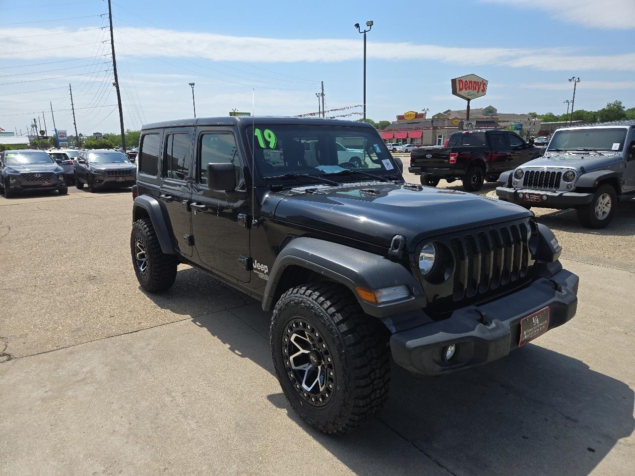 Jeep Wrangler Unlimited Sport 2019