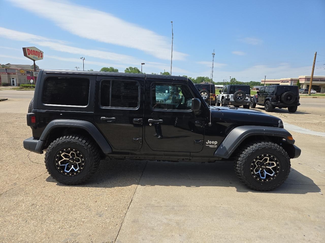 Jeep Wrangler Unlimited Sport 2019