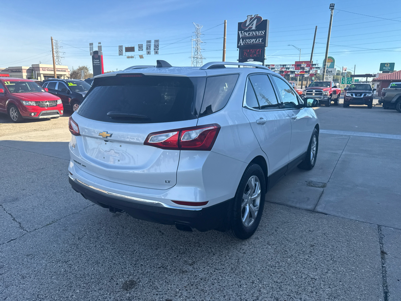 2019 Chevrolet Equinox LT photo 4