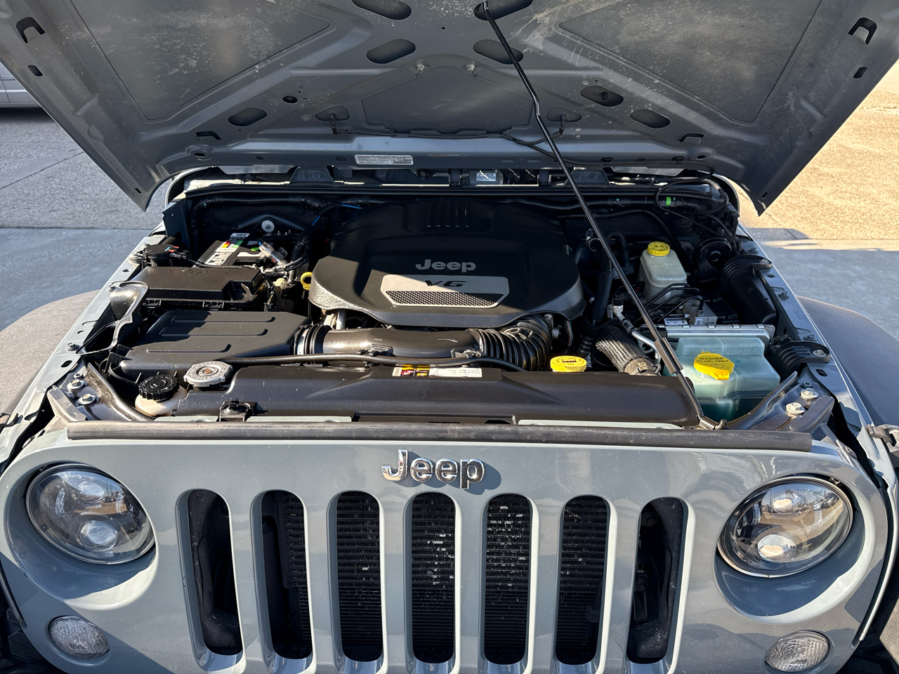 Jeep Wrangler Unlimited Sport 4WD 2014 Jeep Wrangler Unlimited Sport 4WD 2014