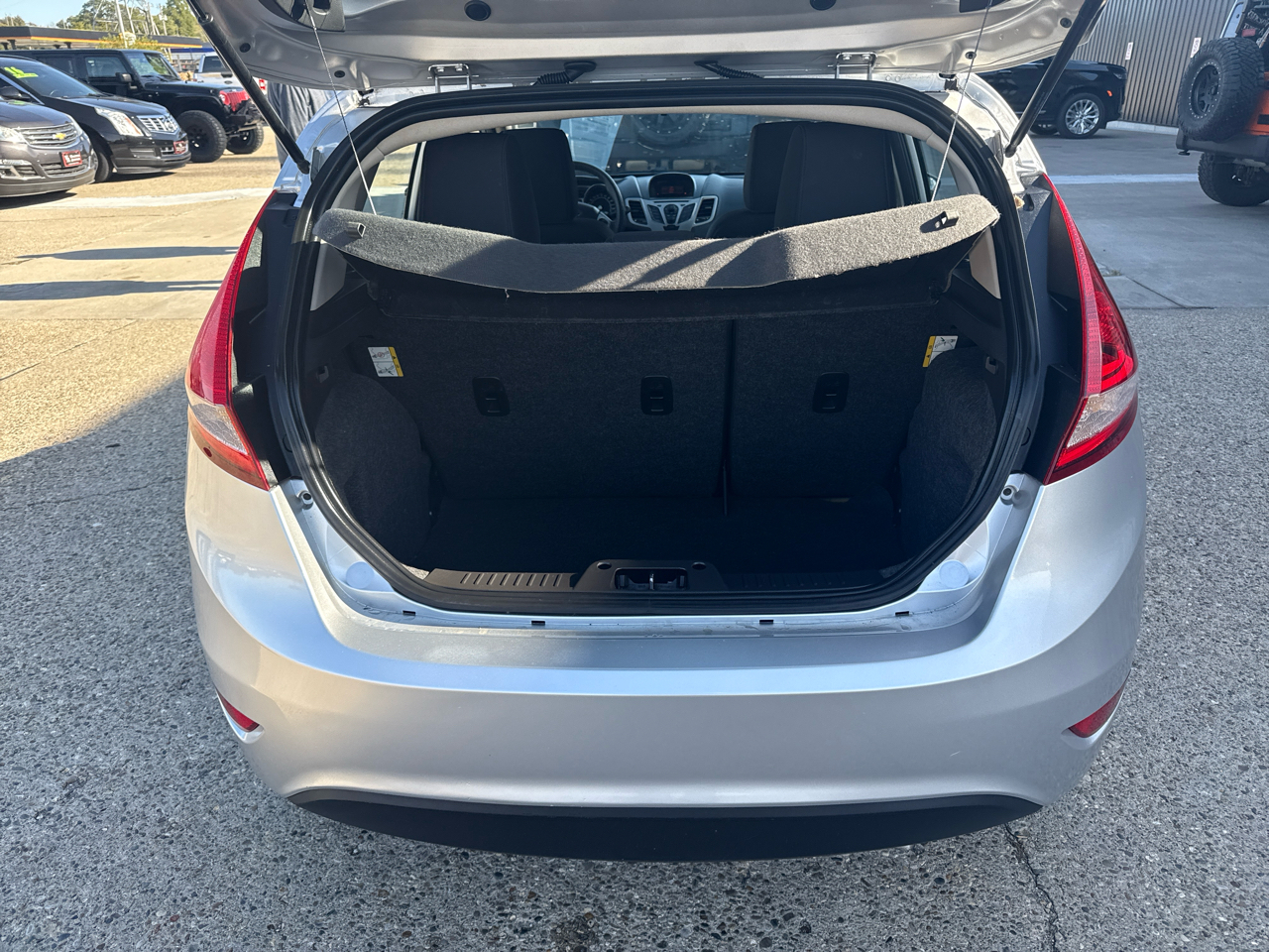 Ford Fiesta SE Hatchback 2012 Ford Fiesta SE Hatchback 2012