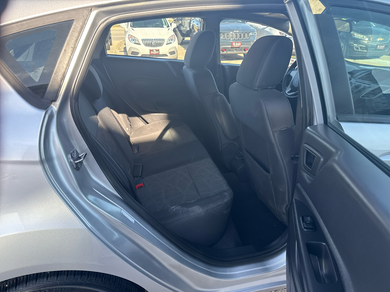 Ford Fiesta SE Hatchback 2012 Ford Fiesta SE Hatchback 2012