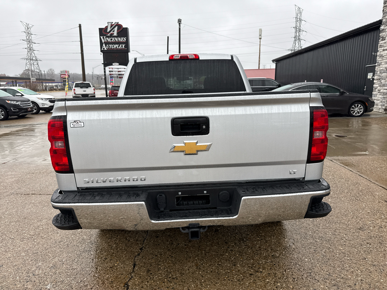 2016 Chevrolet Silverado 1500 LT photo 2