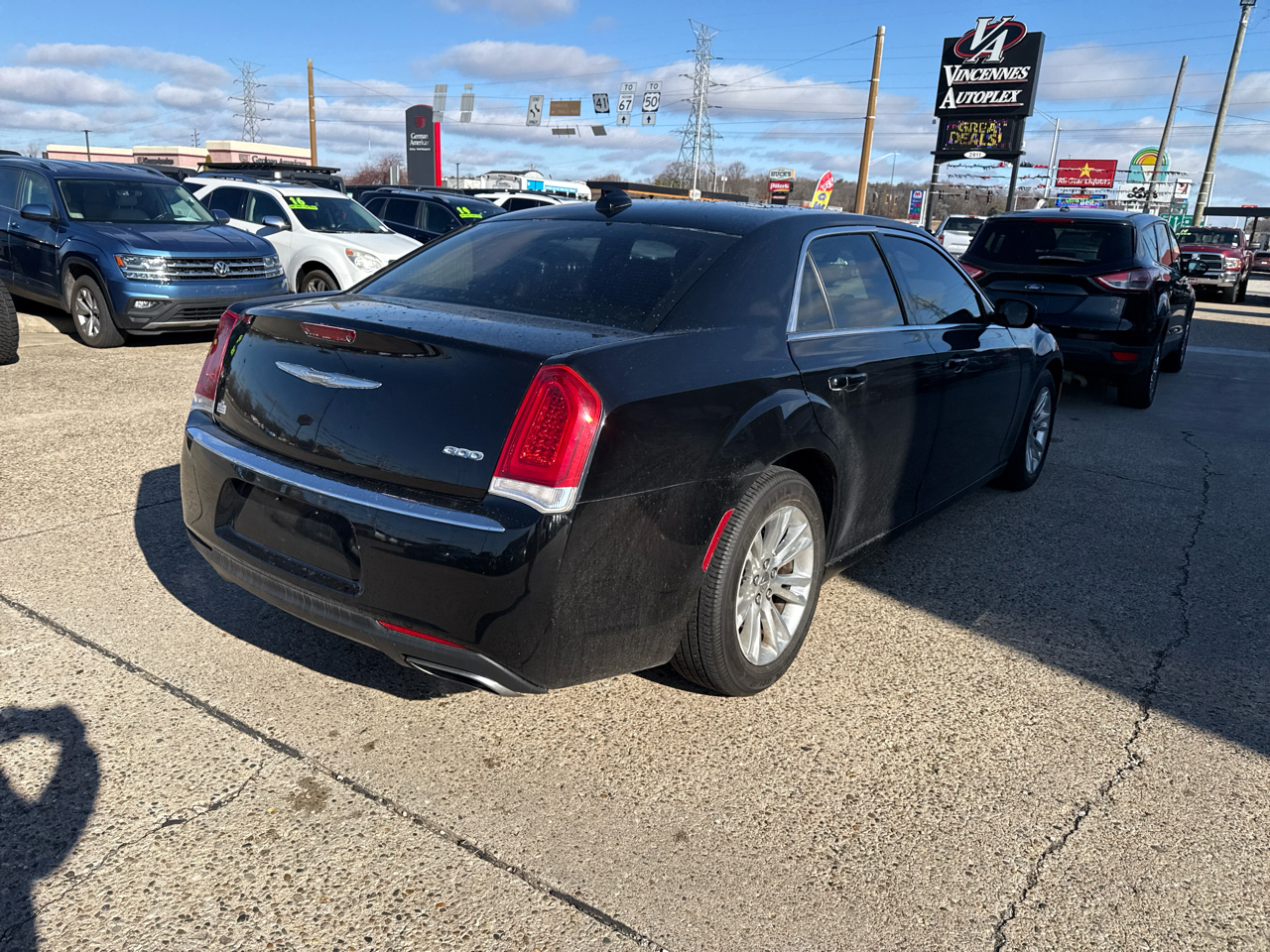 Chrysler 300 Limited RWD 2017