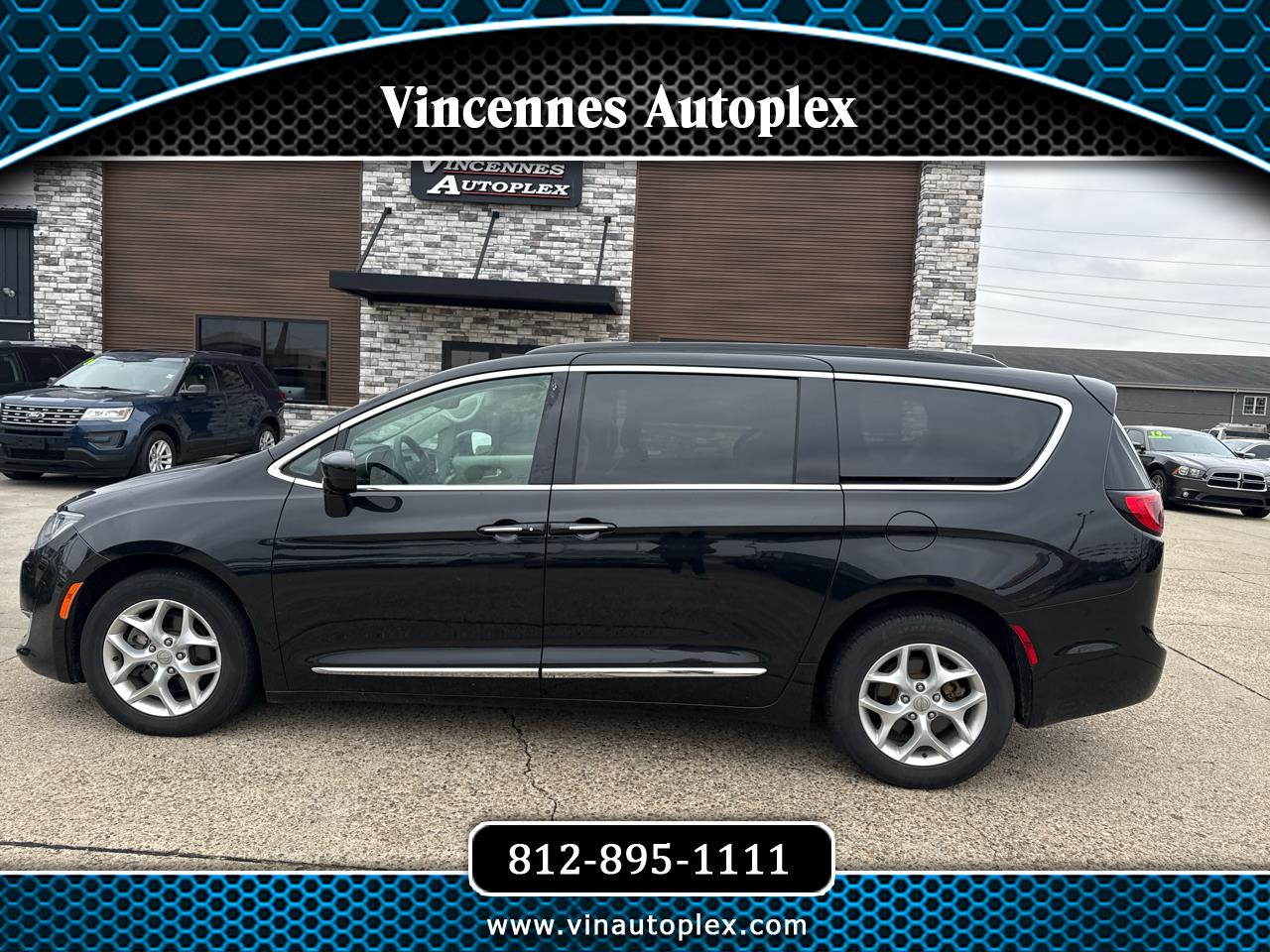 2017 Chrysler Pacifica Touring-L