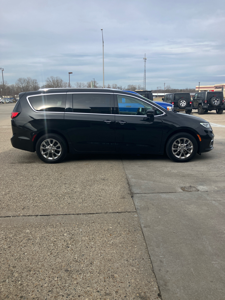 Chrysler Pacifica Touring L AWD 2021