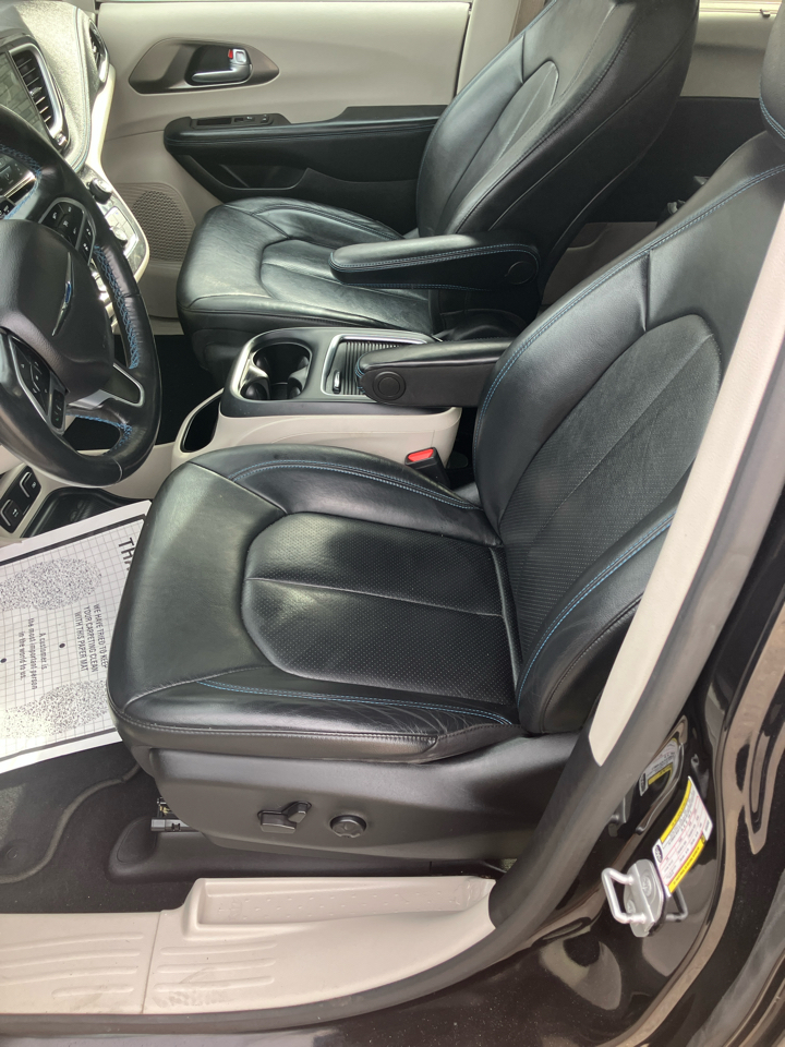 Chrysler Pacifica Touring L AWD 2021