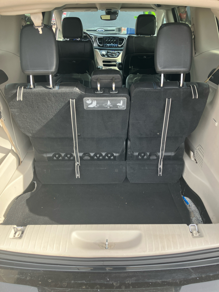 Chrysler Pacifica Touring L AWD 2021