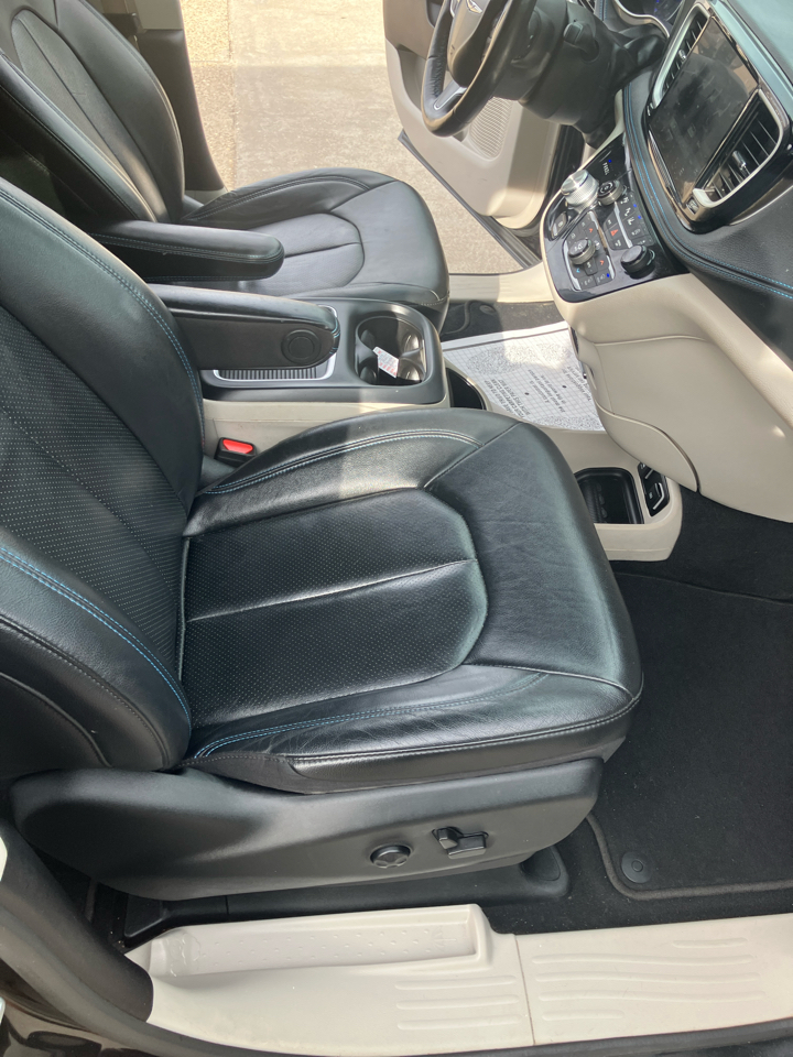 Chrysler Pacifica Touring L AWD 2021