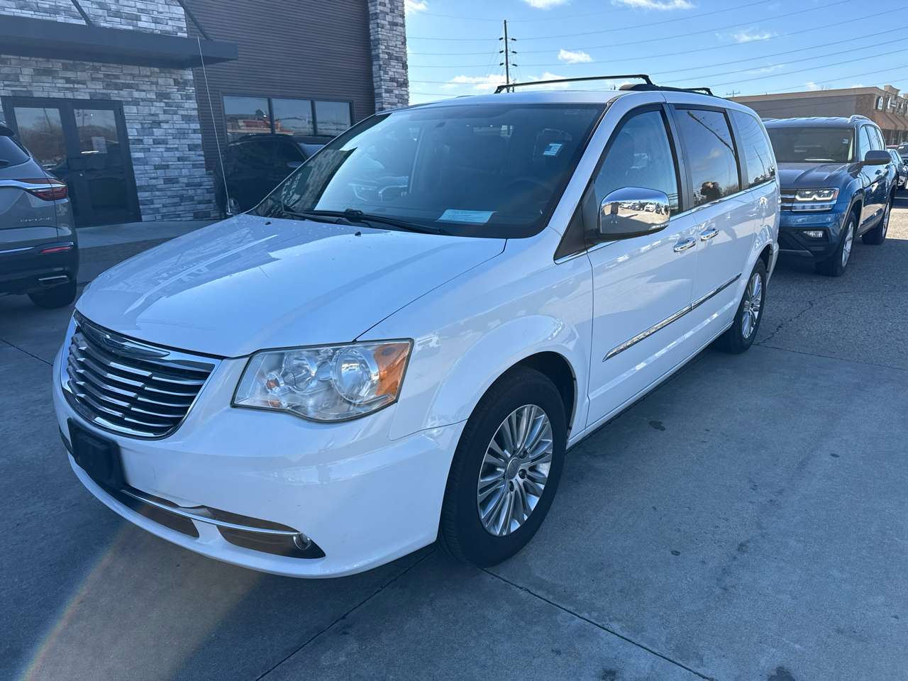 Chrysler Town & Country Touring-L 2014