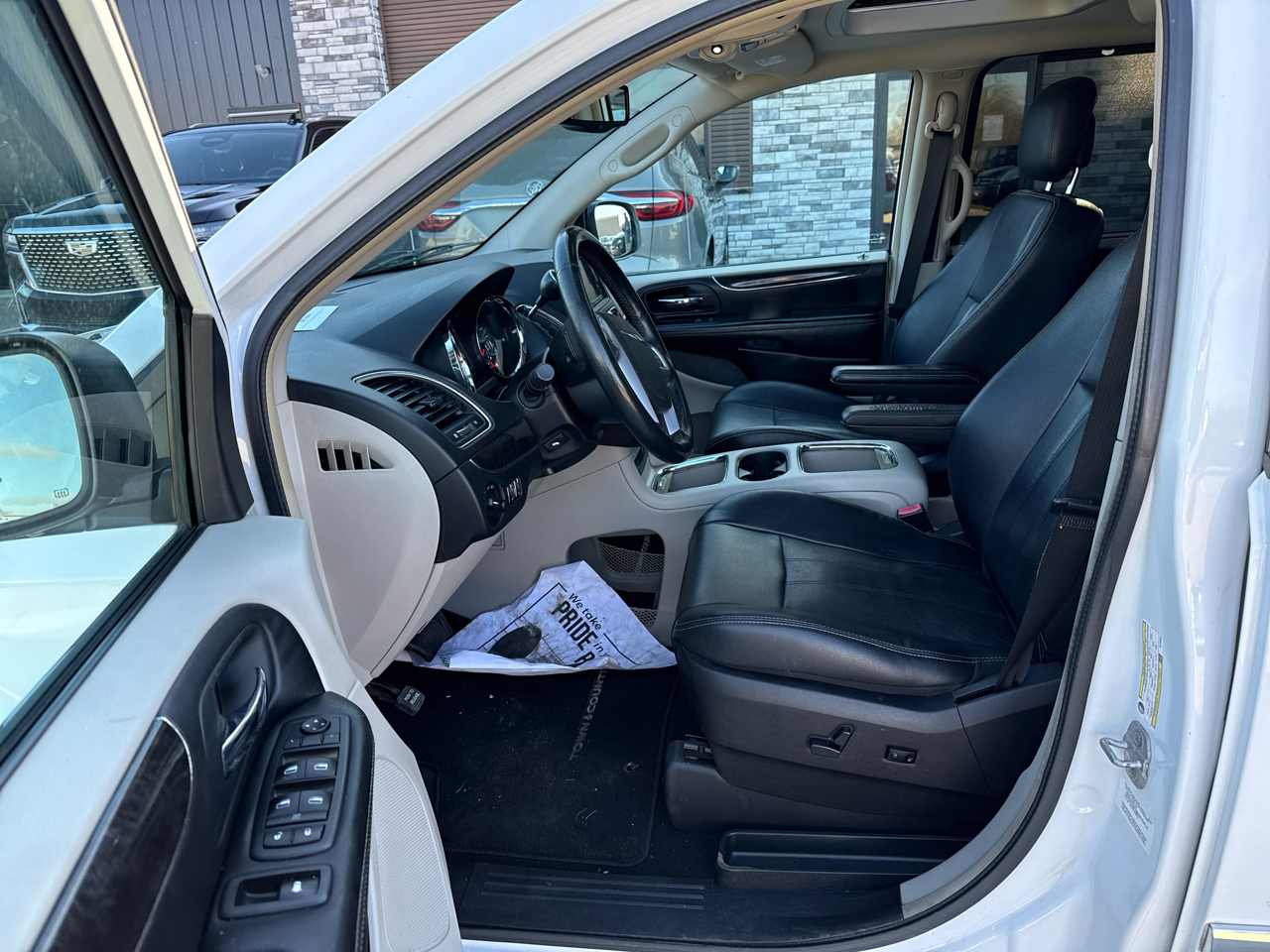 Chrysler Town & Country Touring-L 2014