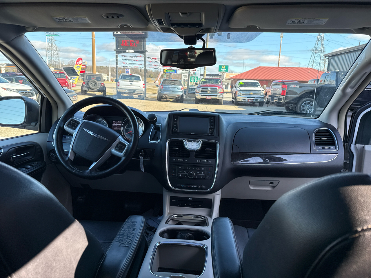 Chrysler Town & Country Touring-L 2014