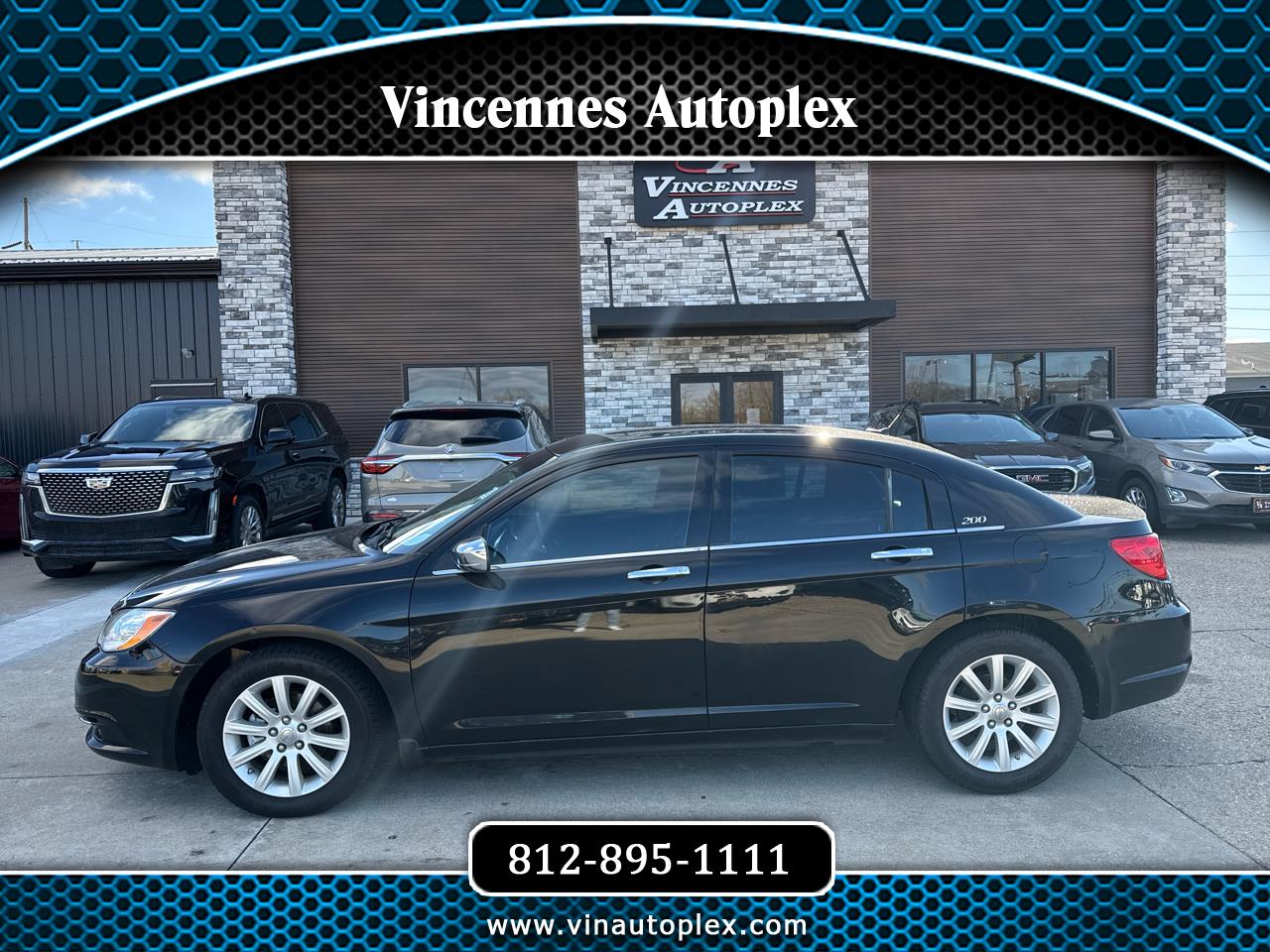 2014 Chrysler 200 Limited's photo