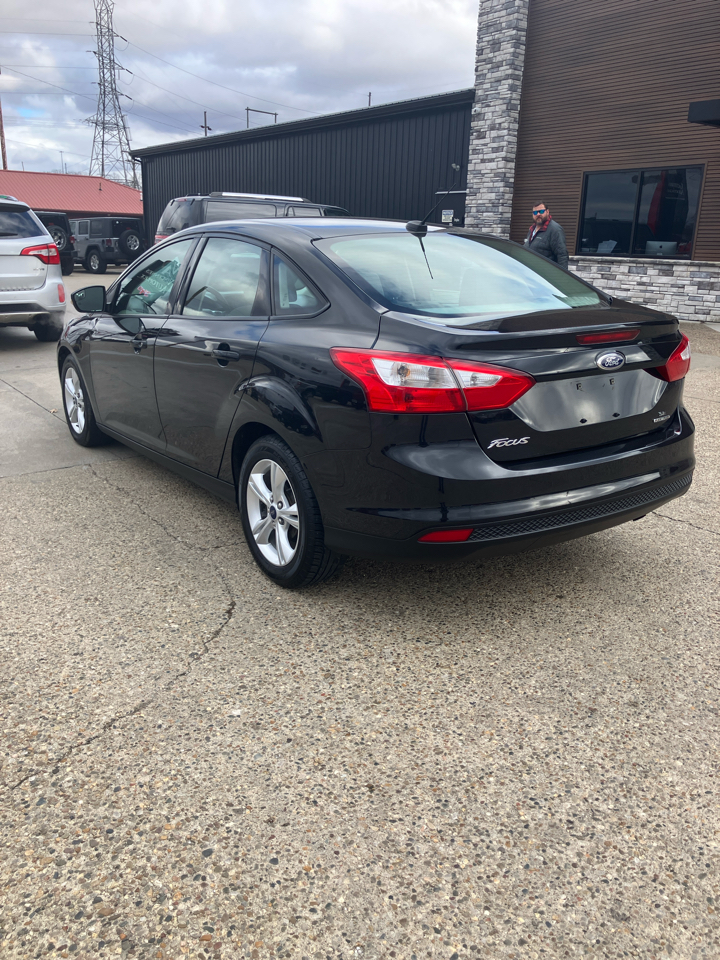 Ford Focus SE Sedan 2013