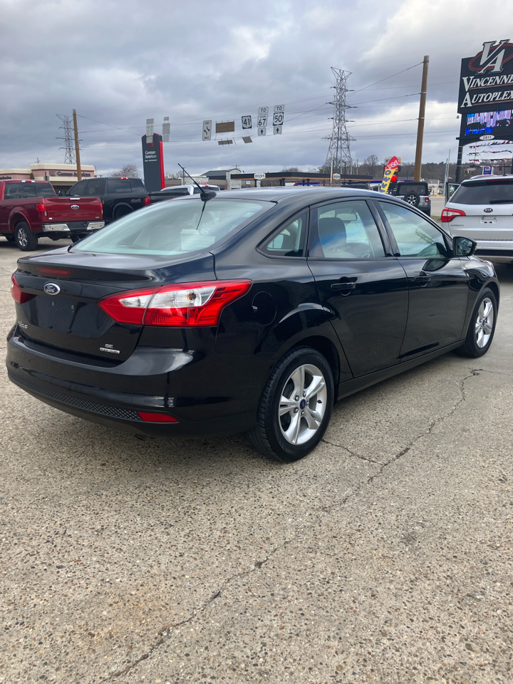 Ford Focus SE Sedan 2013