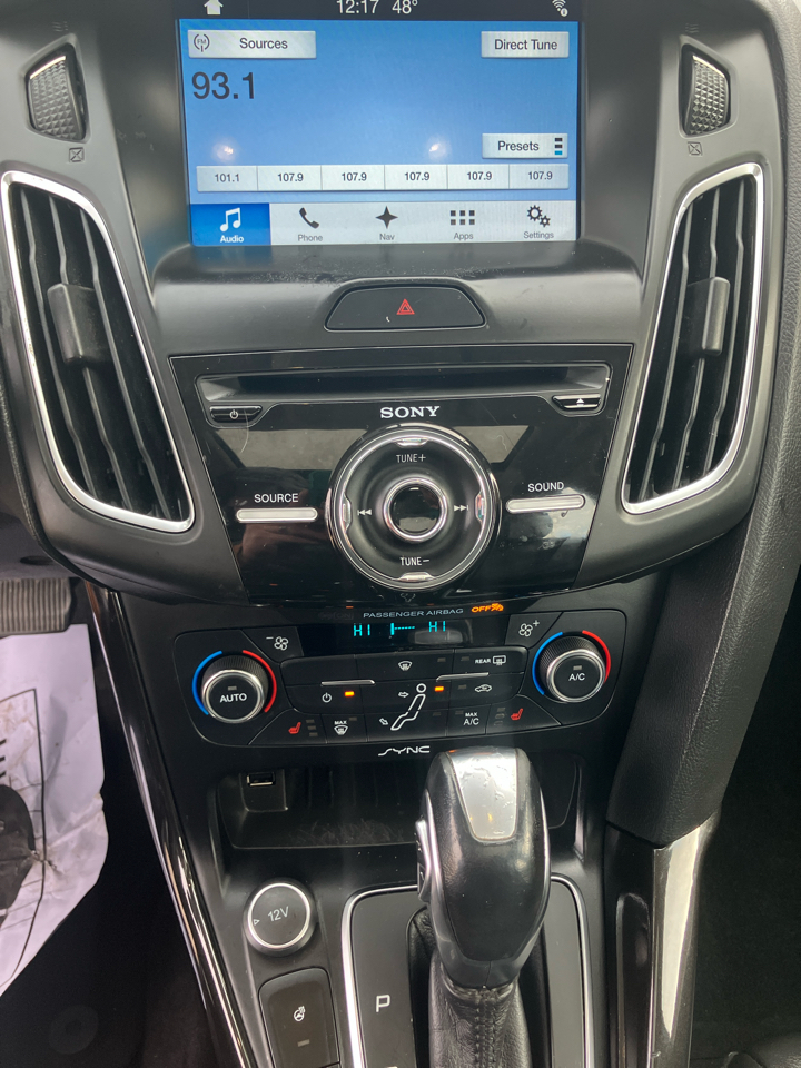 Ford Focus Titanium Hatch 2017